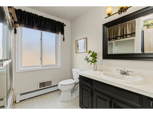 90 Mount Axtell Dr, Livermore, CO 80536