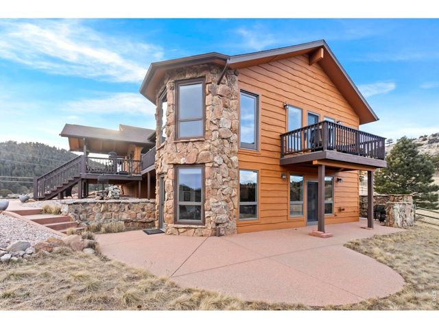 90 Mount Axtell Dr, Livermore, CO 80536