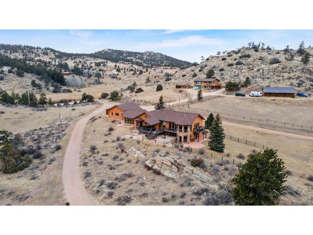 90 Mount Axtell Dr, Livermore, CO 80536