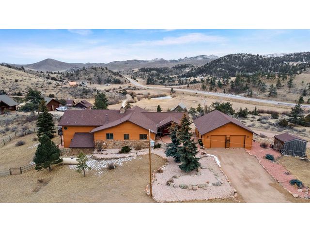 90 Mount Axtell Dr, Livermore, CO 80536