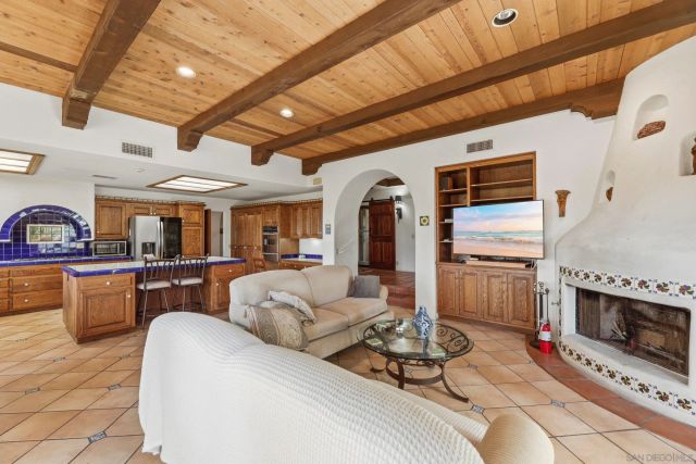 12983 Guacamayo, San Diego, CA 92128