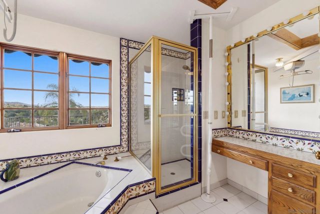 12983 Guacamayo, San Diego, CA 92128