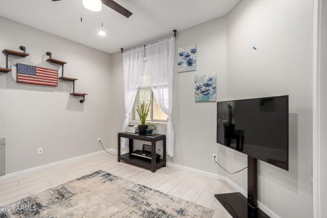 17652 W STRAIGHT ARROW Lane, Surprise, AZ 85387