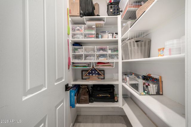 17652 W STRAIGHT ARROW Lane, Surprise, AZ 85387