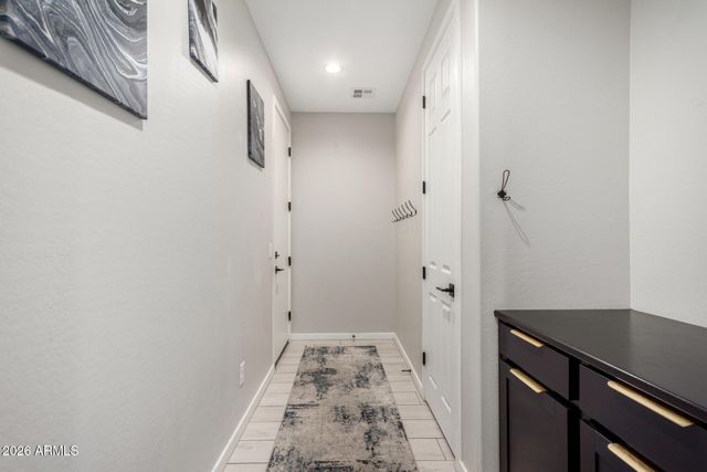 17652 W STRAIGHT ARROW Lane, Surprise, AZ 85387