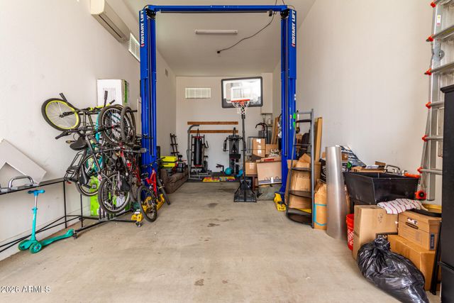 17652 W STRAIGHT ARROW Lane, Surprise, AZ 85387