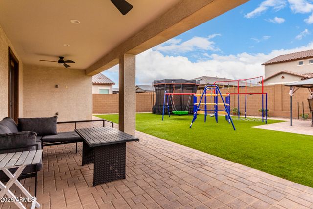 17652 W STRAIGHT ARROW Lane, Surprise, AZ 85387