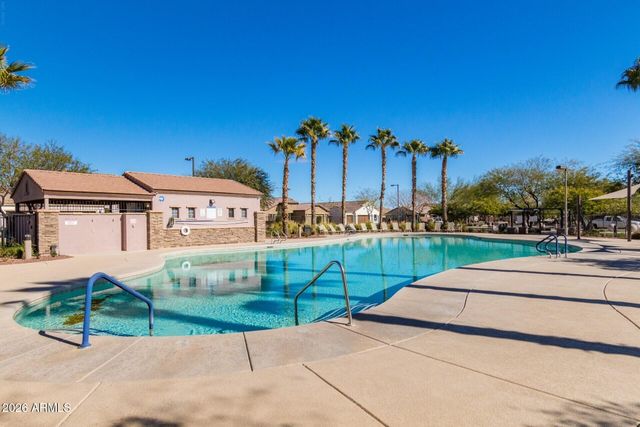17652 W STRAIGHT ARROW Lane, Surprise, AZ 85387
