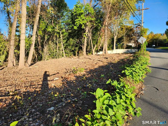 171 Otrobando Avenue, Norwich, CT 06360