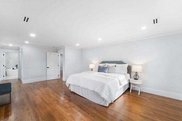 434 Sumner St, Stoughton, MA 02072