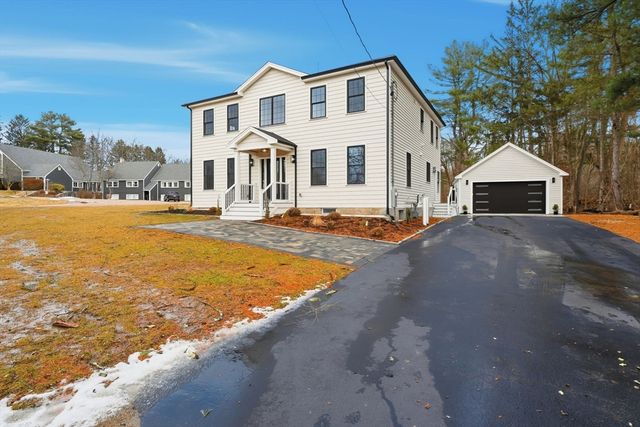 434 Sumner St, Stoughton, MA 02072