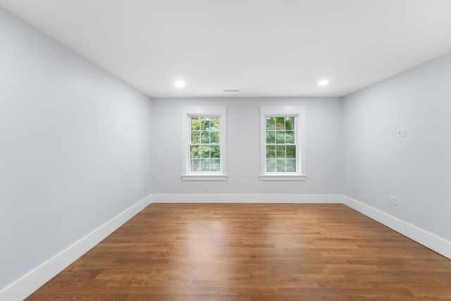 434 Sumner St, Stoughton, MA 02072