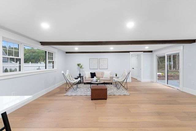 434 Sumner St, Stoughton, MA 02072