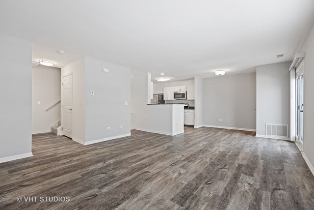 406 Mozart Court 406, Wheaton, IL 60189