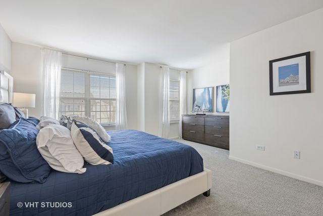 406 Mozart Court 406, Wheaton, IL 60189