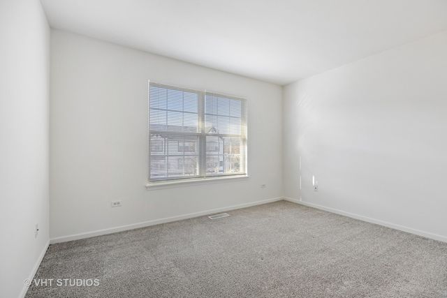 406 Mozart Court 406, Wheaton, IL 60189