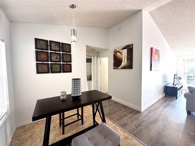 2544 WOODGATE BOULEVARD 204, Orlando, FL 32822