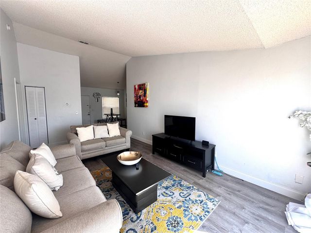 2544 WOODGATE BOULEVARD 204, Orlando, FL 32822