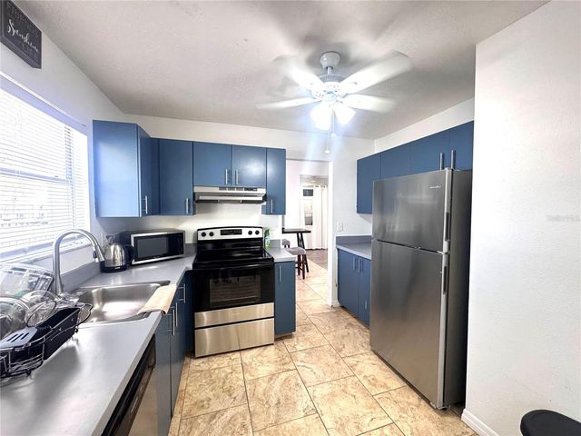 2544 WOODGATE BOULEVARD 204, Orlando, FL 32822