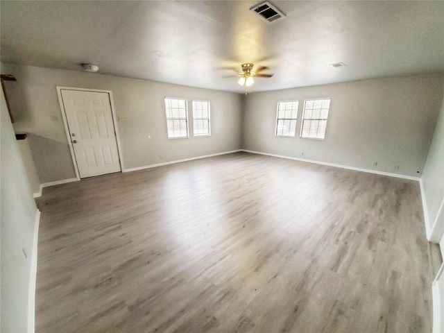 5 Top Flite Lane, Trinity, TX 75862