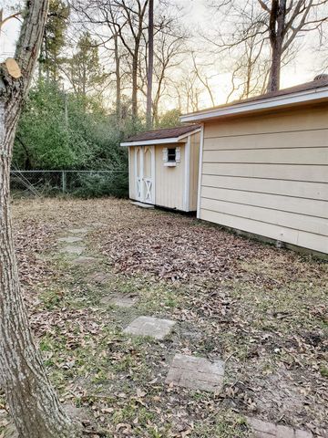 5 Top Flite Lane, Trinity, TX 75862