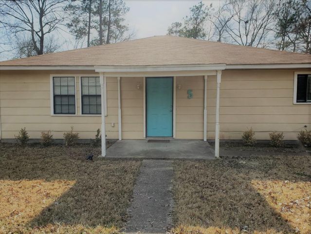 5 Top Flite Lane, Trinity, TX 75862