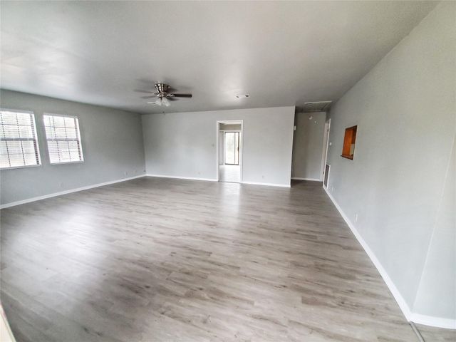 5 Top Flite Lane, Trinity, TX 75862