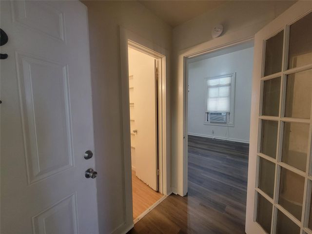 1910 Ursuline 2, Galveston, TX 77550