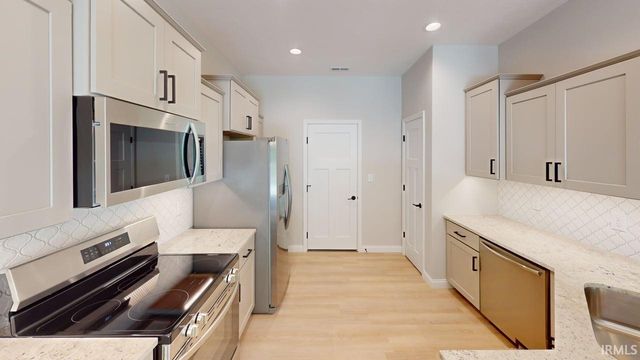 230 Vine Street, Delphi, IN 46923