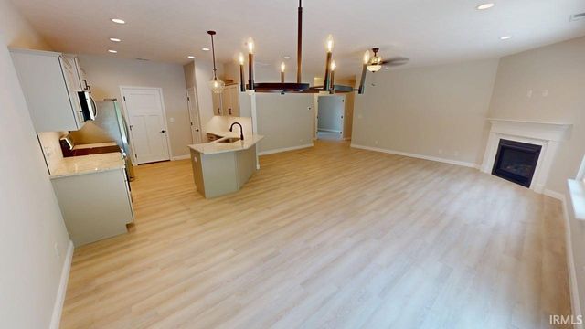 230 Vine Street, Delphi, IN 46923