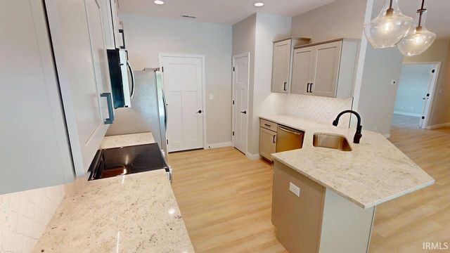 230 Vine Street, Delphi, IN 46923