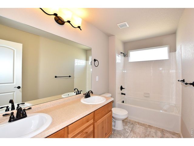 2402 Blissful Ln, Johnstown, CO 80534