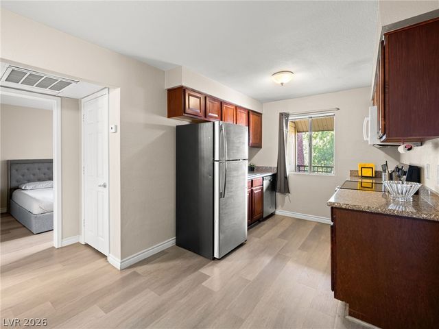 4450 Sandy River Drive 78, Las Vegas, NV 89103