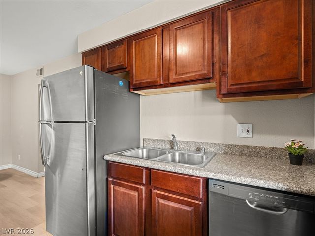 4450 Sandy River Drive 78, Las Vegas, NV 89103
