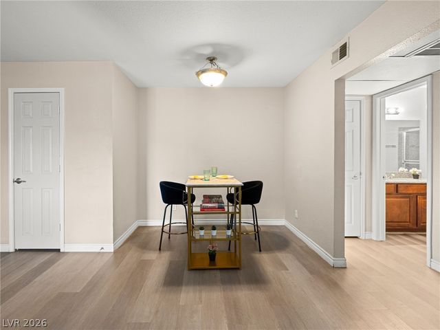 4450 Sandy River Drive 78, Las Vegas, NV 89103