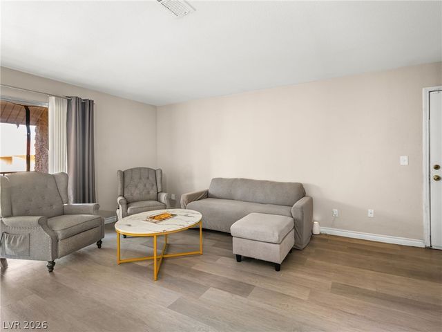 4450 Sandy River Drive 78, Las Vegas, NV 89103