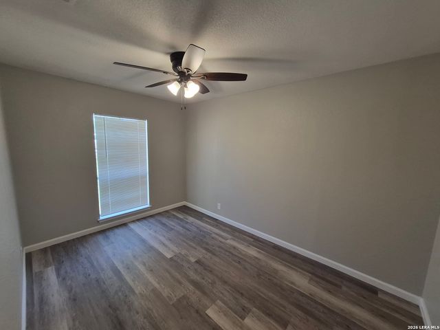6522 RIDGE WILLOW DR, San Antonio, TX 78233