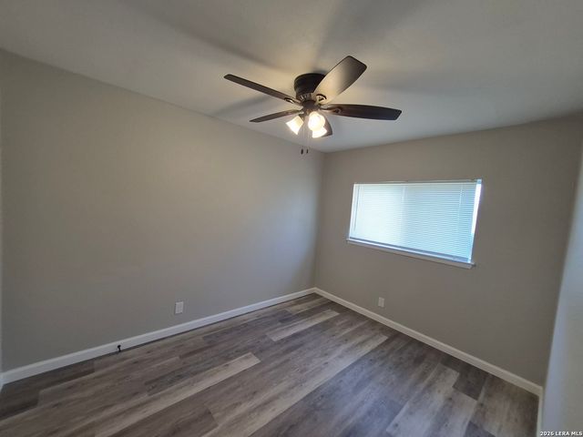 6522 RIDGE WILLOW DR, San Antonio, TX 78233