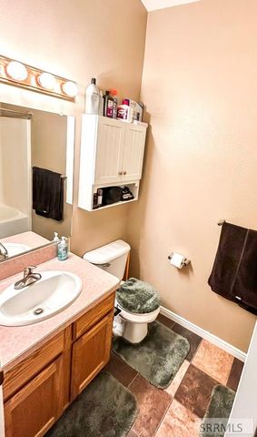 5913 Eve Street, Chubbuck, ID 83202