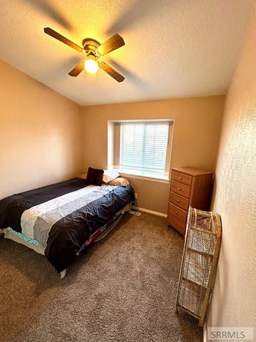 5913 Eve Street, Chubbuck, ID 83202