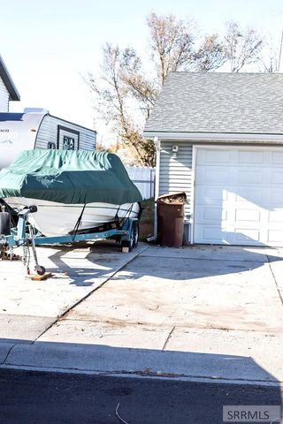 5913 Eve Street, Chubbuck, ID 83202