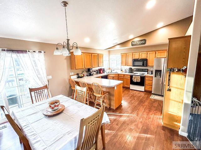 5913 Eve Street, Chubbuck, ID 83202