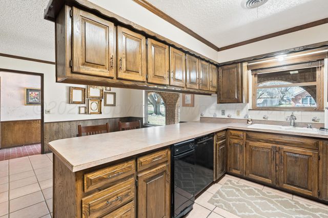 14 Edgewood Lane, Canyon, TX 79015