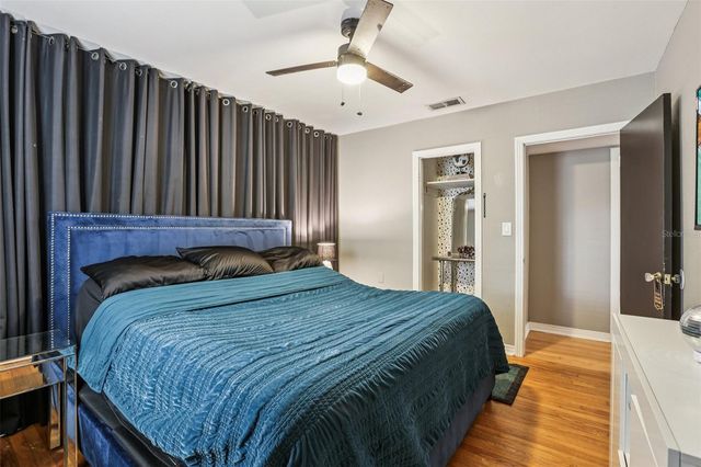 4216 W EUCLID AVENUE, Tampa, FL 33629