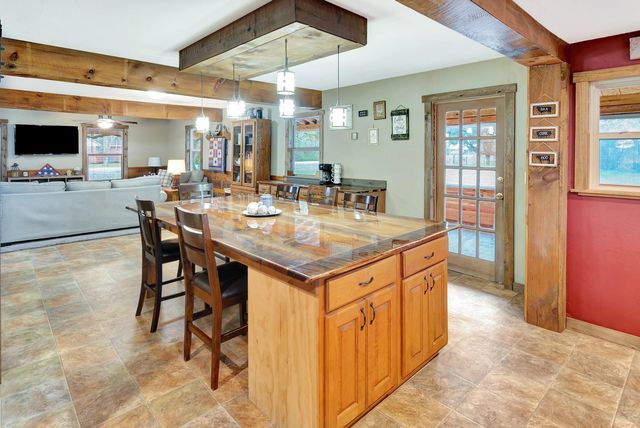 1710 County Road 399, Louise, TX 77455