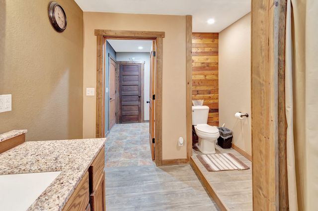 1710 County Road 399, Louise, TX 77455