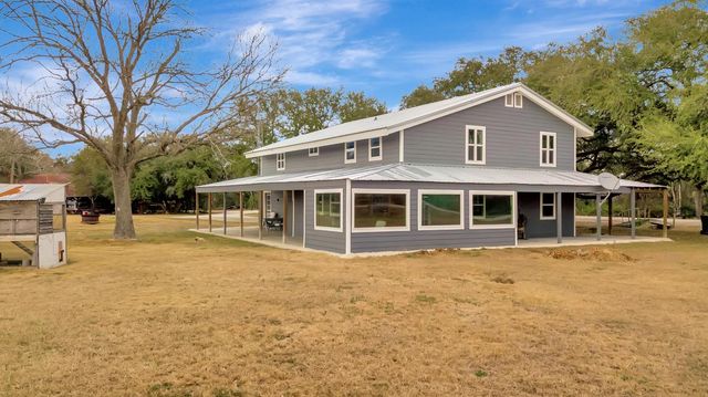 1710 County Road 399, Louise, TX 77455