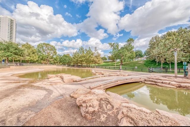 3231 Allen Parkway 1111, Houston, TX 77019