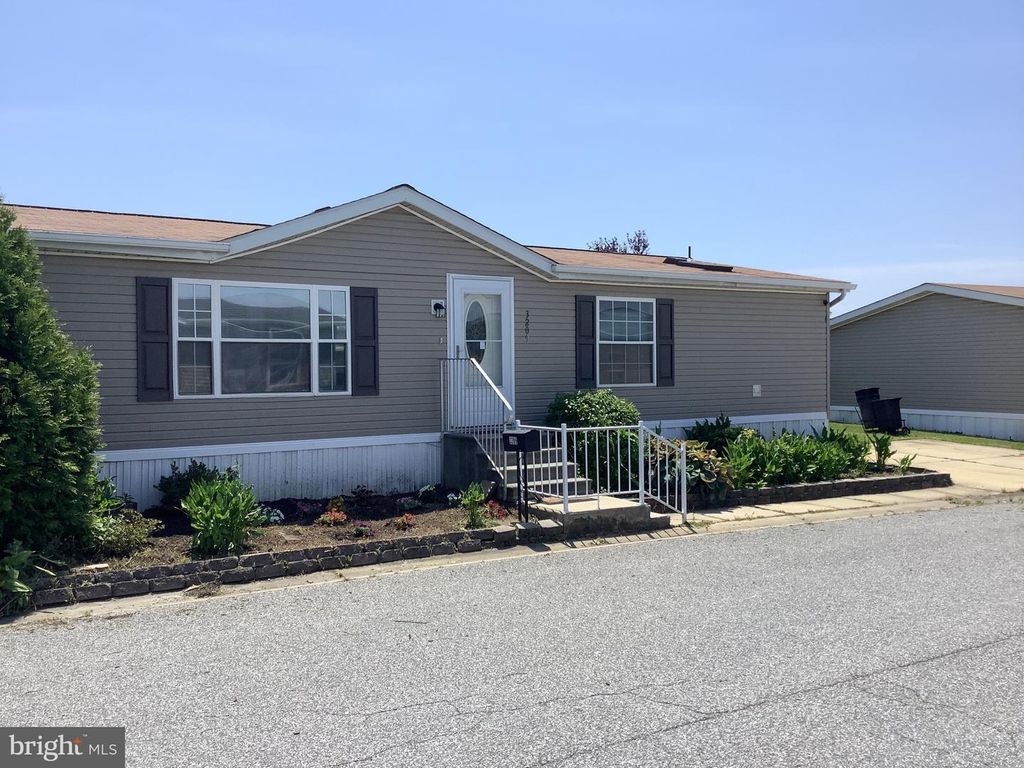 3209 GENTIAN LANE, Middle River, MD 21220