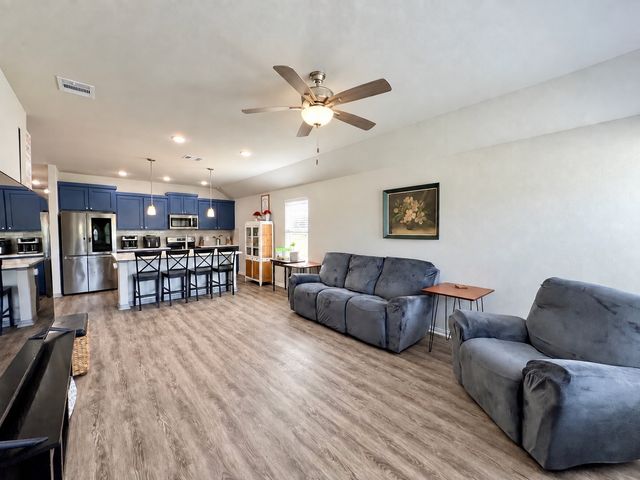 100 Elm Street, Lone Oak, TX 75453